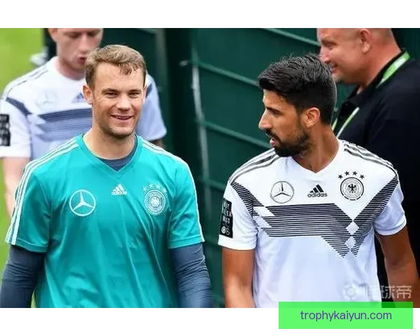 诺伊尔零封能力持续提升，近期表现稳健引发关注